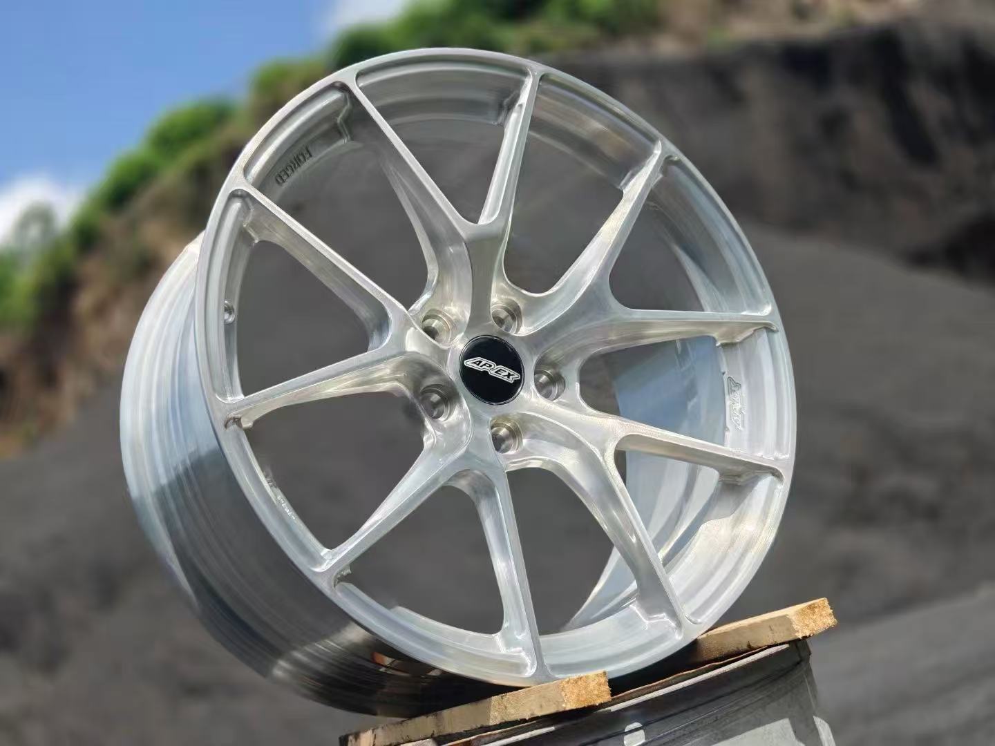 Custom Forged Wheel Apex styled