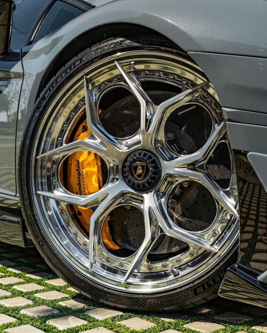 Custom forged WWC 5-Port Forged Wheel