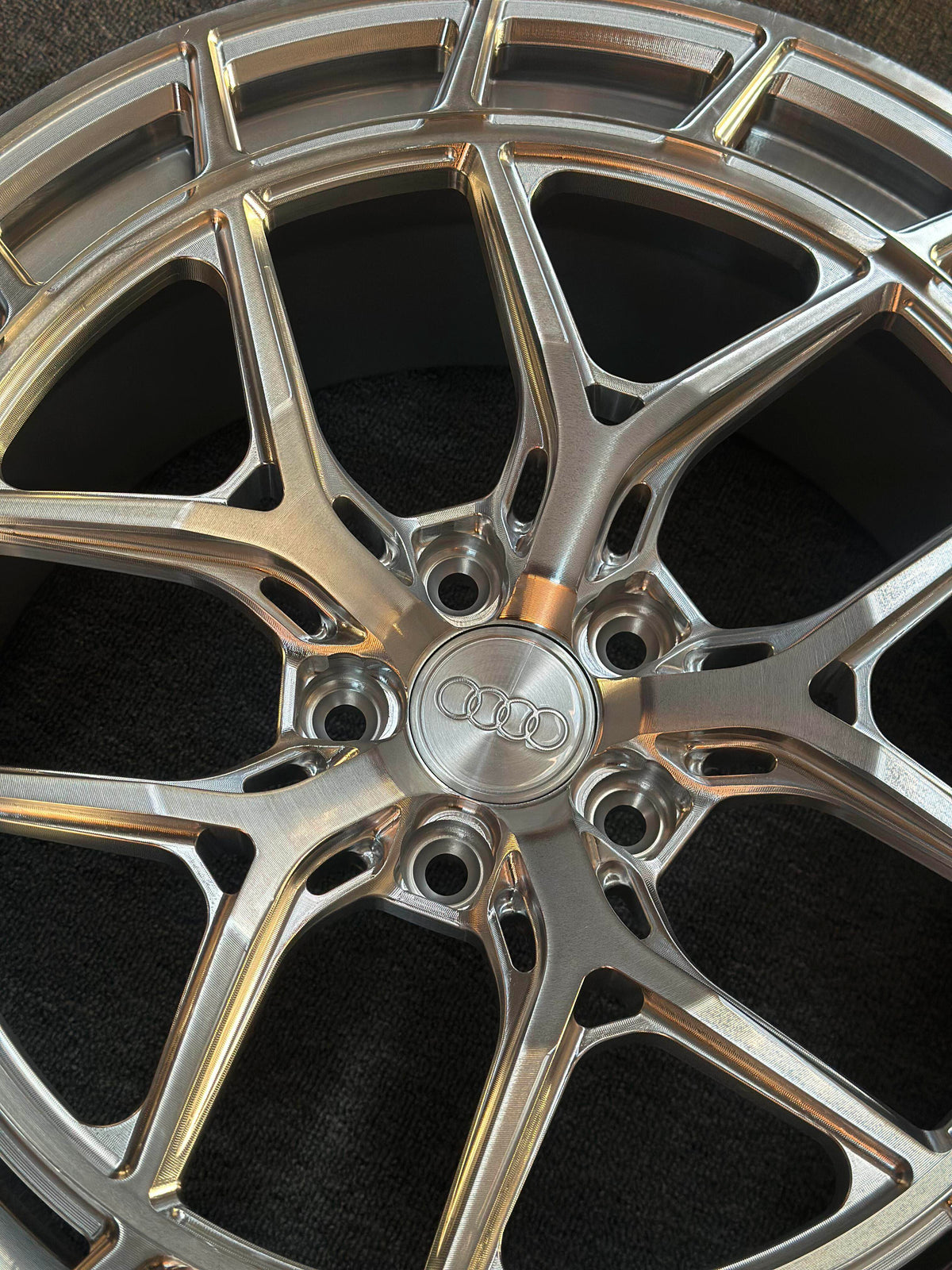 WWC HFX1 Custom Forged Wheel, photo 2
