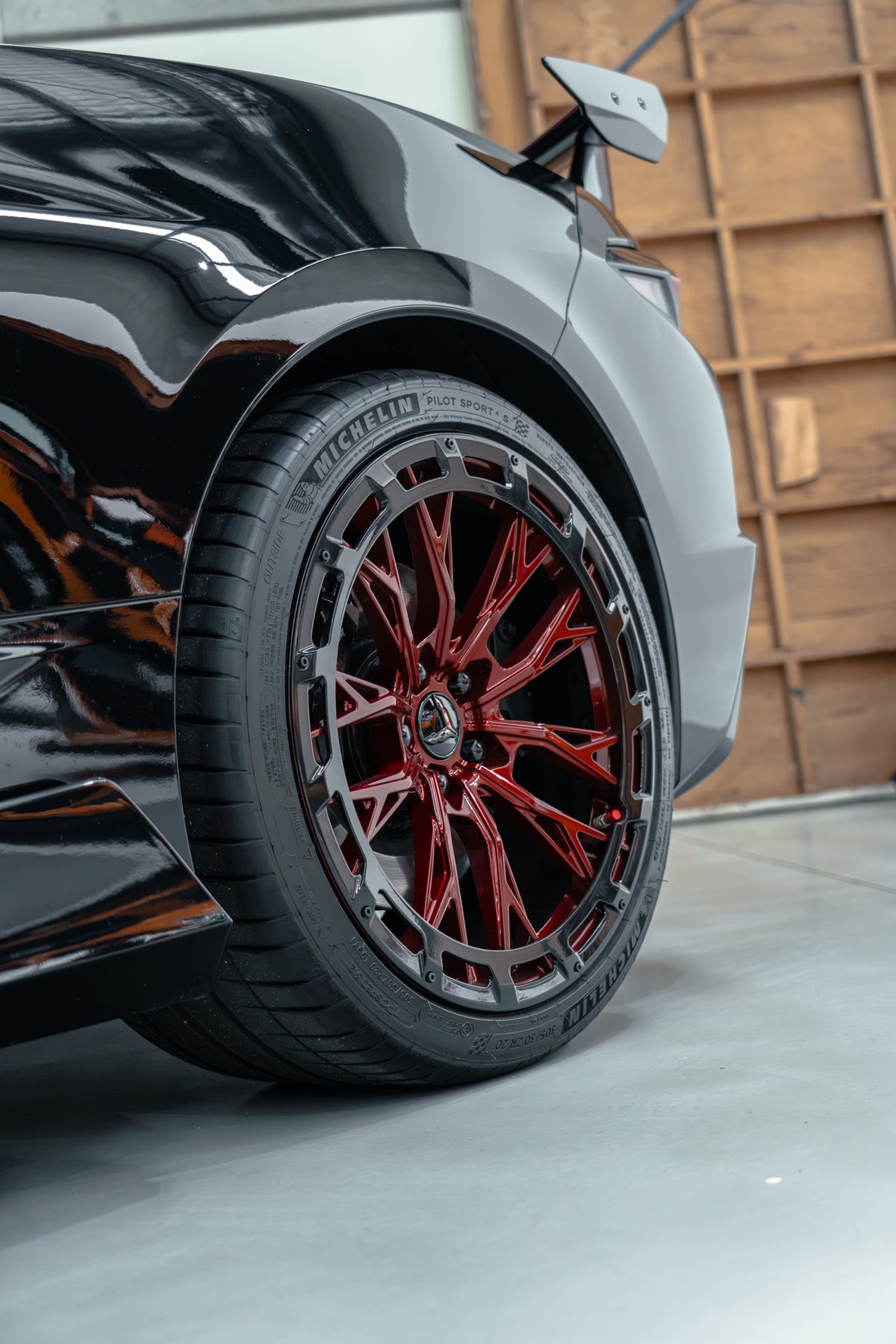 Corvette C8 Stingray Z51 on WWC Vector Mesh custom forged