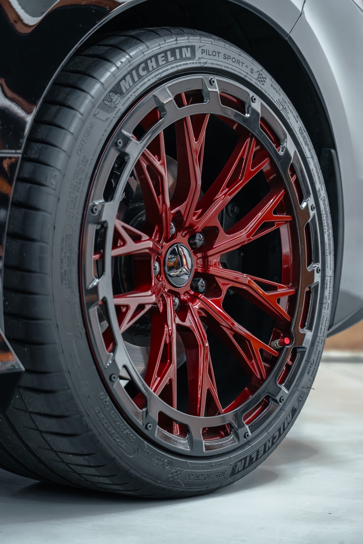 WWC Vector Mesh 2.0 Beadlocks Custom Forged Wheel