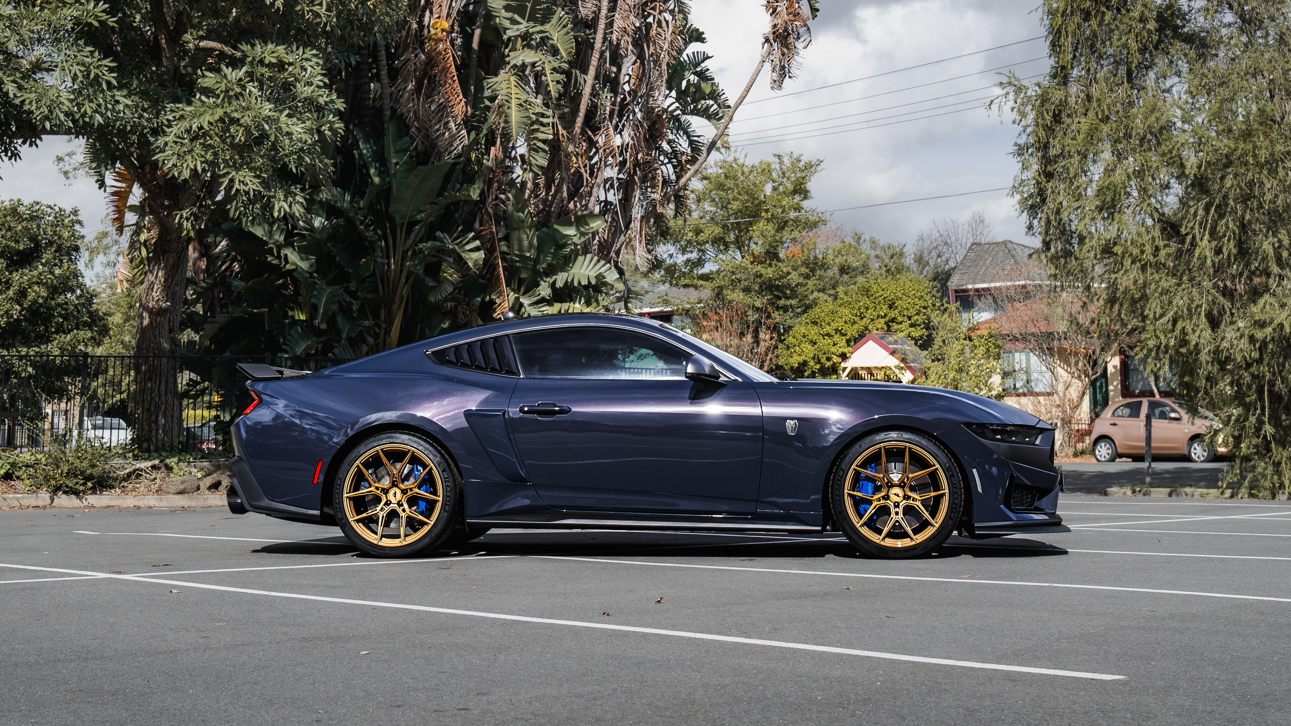 WWC StallionRS Custom Forged Wheel