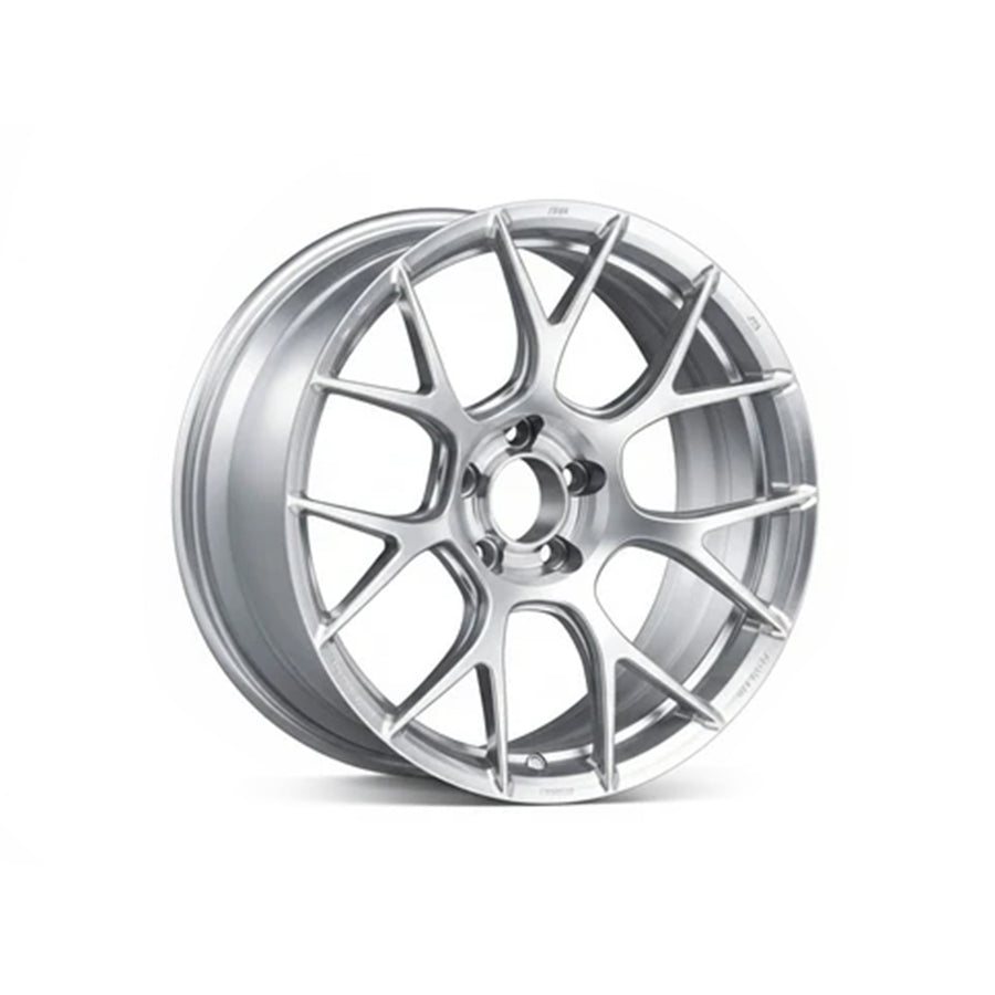 WWC RV7 Seven-Cross-Spoke Flow-Form Wheel Silver